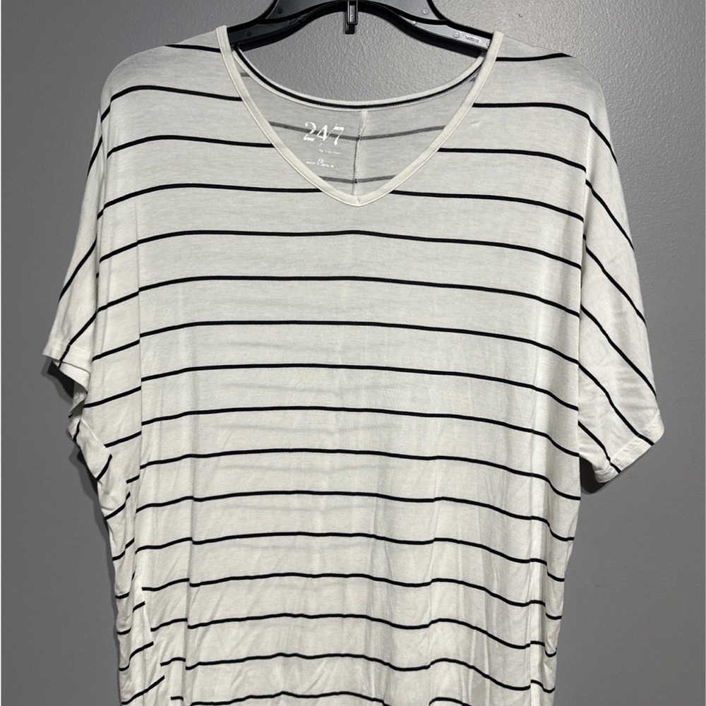 24/7 Comfort Apparel Dolman Sleeve Boxy Tee White and Cream